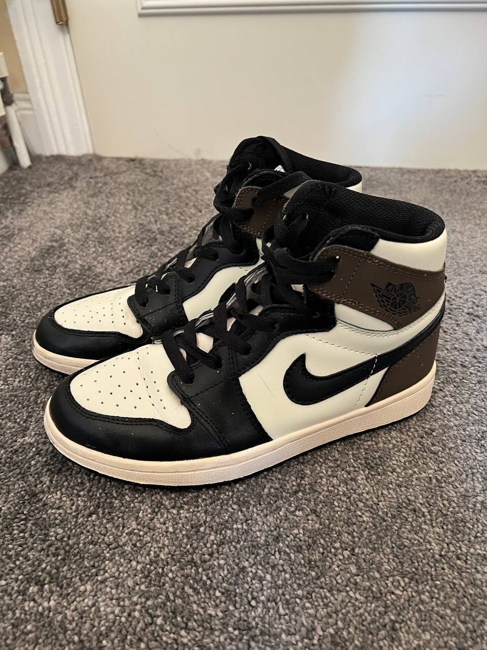 mocha jordan 1 women